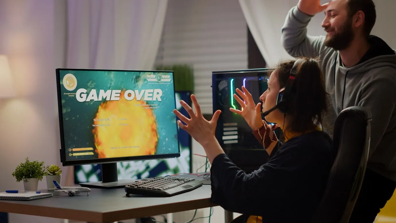 A Guide to Multiplayer Game Development: Key Challenges and Solutions